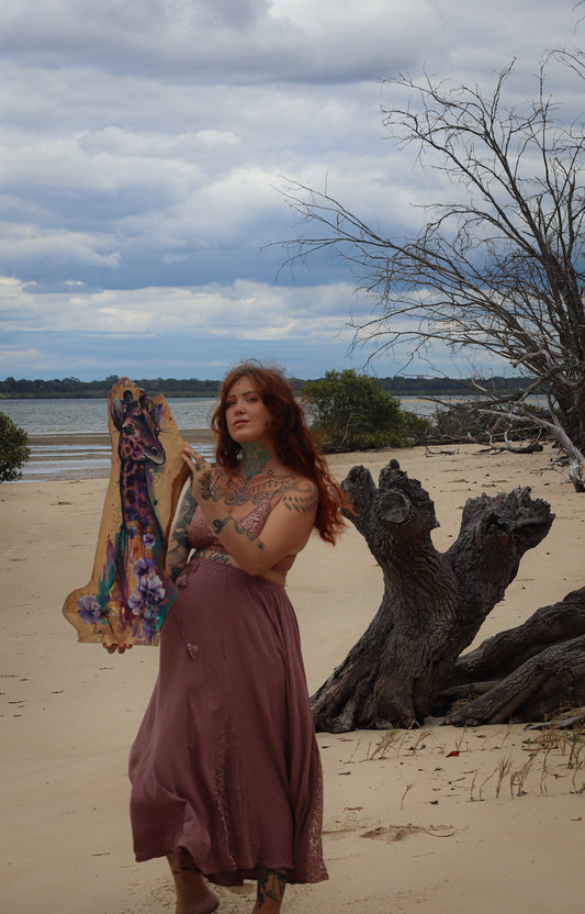 Giraffe Guide on timber